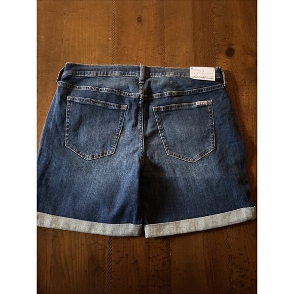 Eddie Bauer Boyfriend Midrise Denim Shorts Size 8 NWT - Picture 4 of 7